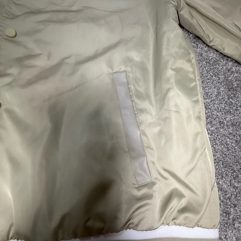 NWT Men’s Primitive Skateboarding Beige Satin Bomber Jacket Size Large L